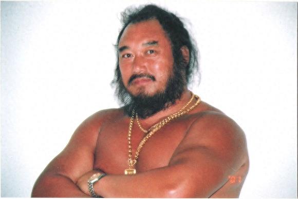 龙武是中国大力士王,他义父是东方大力士!