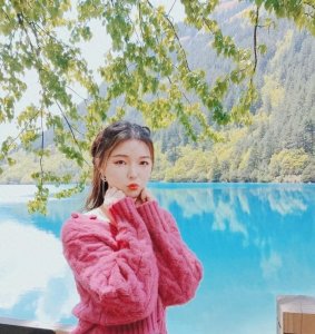 ​九寨沟：四季美景，让你流连忘返