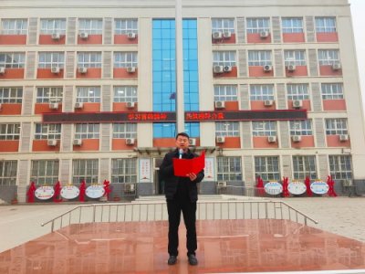 ​学雷锋精神 树文明新风