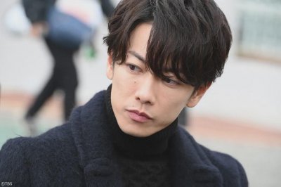 ​《将·恋爱进行到底》后佐藤健再次走红，与粉丝视频通话发福利