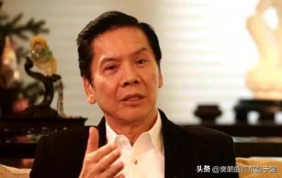 ​周星驰与向华强闹掰却能安然无恙，背后大佬太强大？