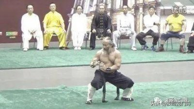 ​成都往事“何道君”大战“中指精钢”