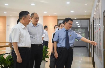 ​时侠联到渝东北、渝东南部分区县检察院调研