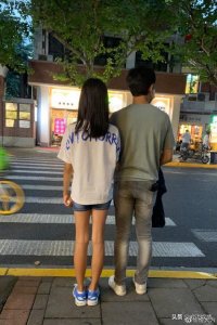 ​佟大为回应12岁女儿腿长，称自己基因强大，不料遭妻子无情吐槽