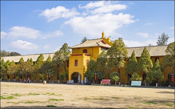 讲武堂是谁创建的地方（云南讲武堂历史简介）-