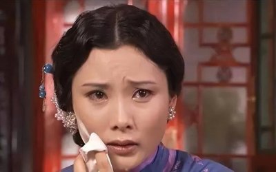 ​何赛飞个人简历(45岁何赛飞全家近照)
