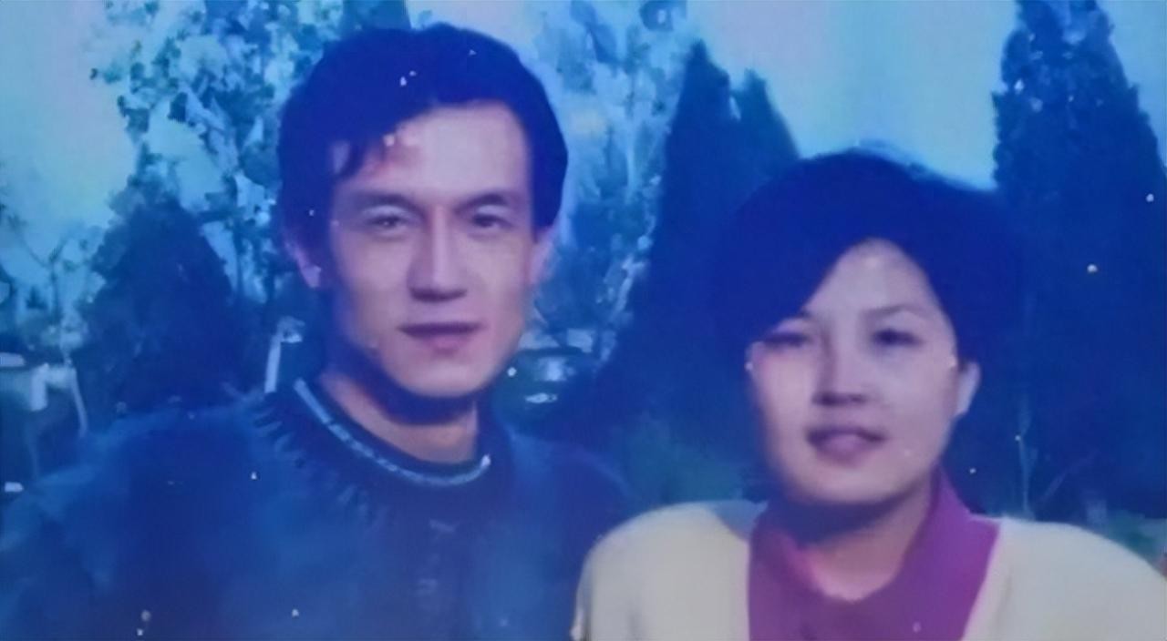 李咏妻子哈文改嫁没（李咏哈文的爱情故事）-