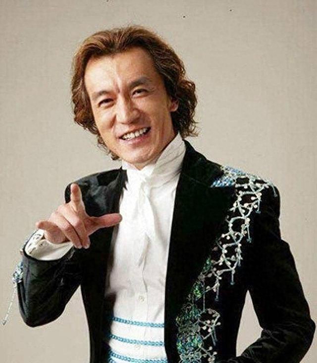 李咏妻子哈文改嫁没（李咏哈文的爱情故事）-