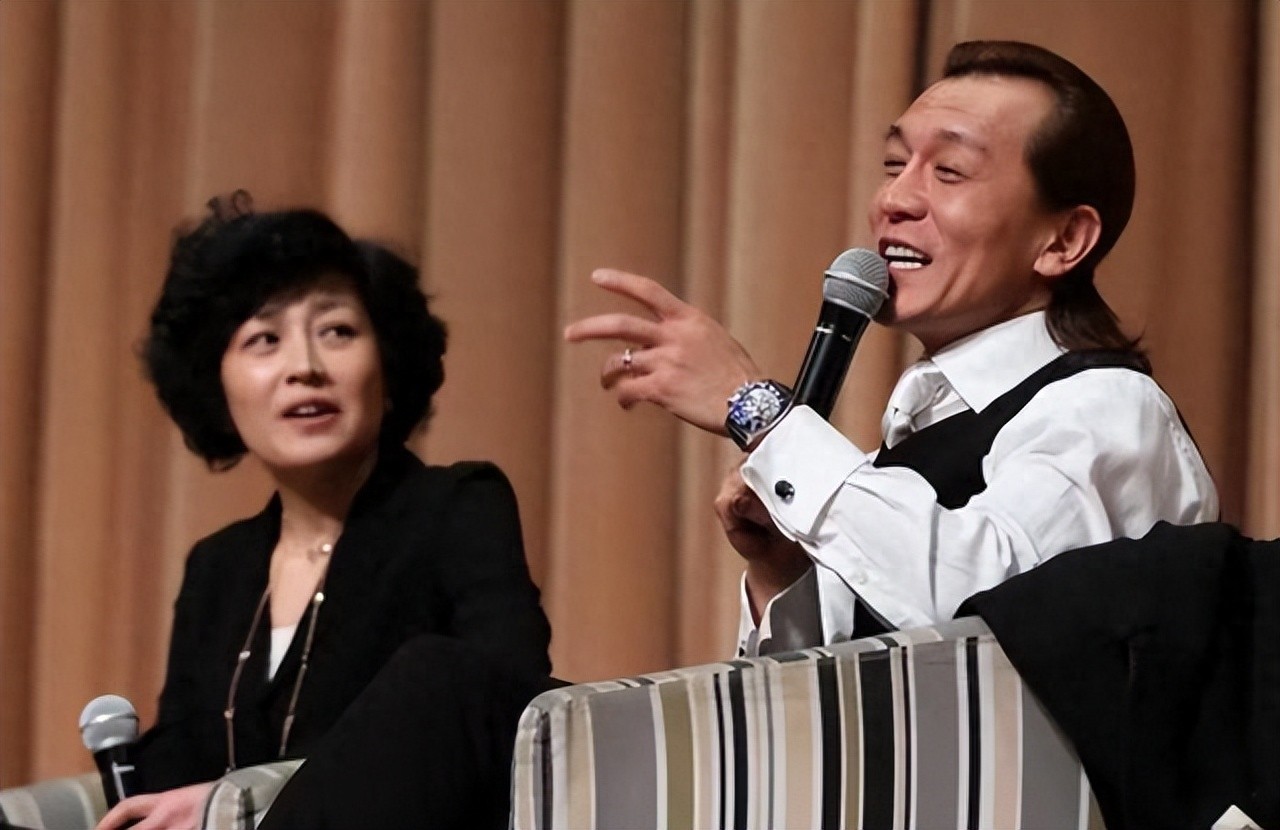 李咏妻子哈文改嫁没（李咏哈文的爱情故事）-