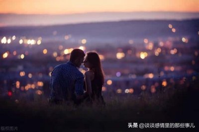​夫妻间怎么创造新鲜感（在床上如果制造新鲜感）