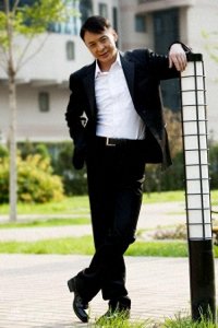 ​石文中：半路出家成金牌配角，至今在北京租房住