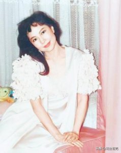​“倾国倾城”狄娜：去世12年仍是港圈神话，她这一生才是真传奇