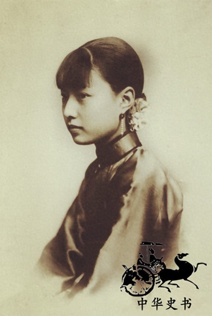 孟小冬珍贵老照片:生就国色天香的容颜,却一生坎坷晚年迁居台湾