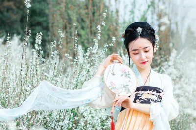 ​小说：男子本是人中翘楚，却伪装成纨绔子弟，只为躲过继母的算计