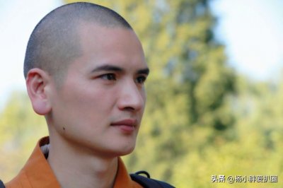 ​“网红和尚”释明心：耳垂过大被疑整容，富婆求婚送400万豪车
