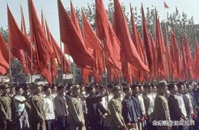 ​不要被电视剧骗了！真实的60年代，其实是这个样子
