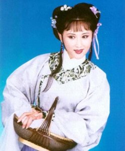 ​越剧名家单仰萍：曾被剧团劝退，巅峰时嫁富豪丈夫，差点晚节不保