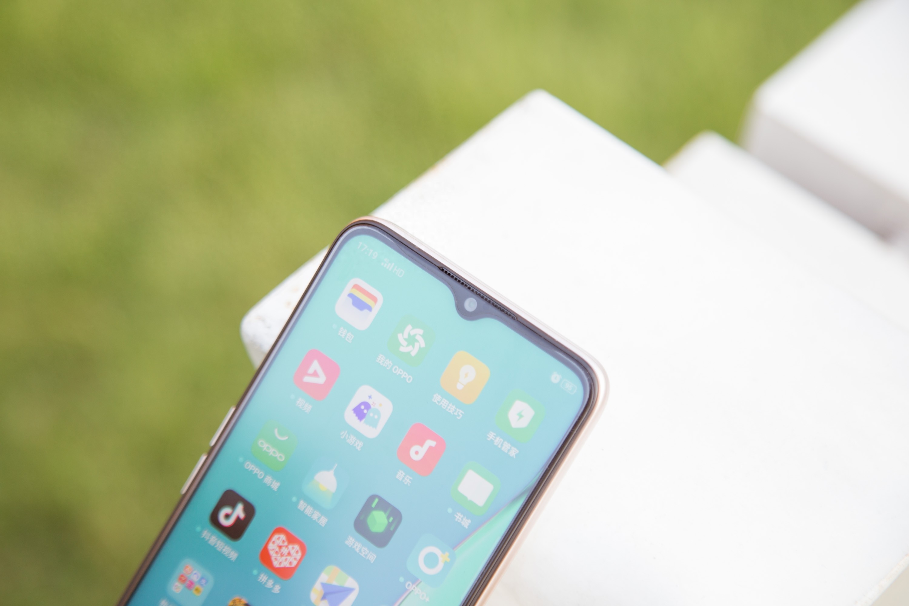 手握OPPO A11:感受AI四摄+5000mAh强续航的全面体验