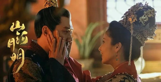 山河月明里何晟铭和成毅父子变兄弟（何晟铭的最新电视剧）