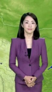 ​杨丹：主持天气预报27年，嫁给了同学，40岁生子，事业爱情都不错