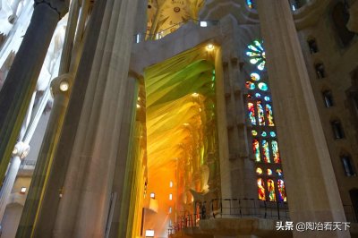​这个“违章”达137年的建筑，既是西班牙国宝，也是全世界的遗产