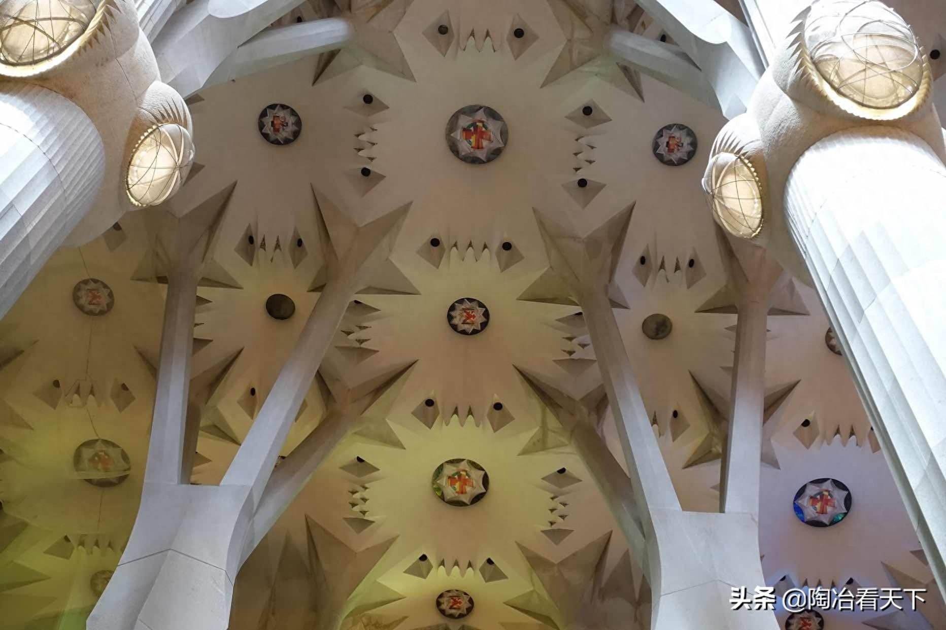 这个“违章”达137年的建筑,既是西班牙国宝,也是全世界的遗产