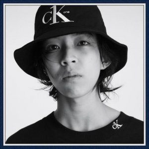 ​新生代歌手演员YOSHI与卡车相撞死亡！享年19岁