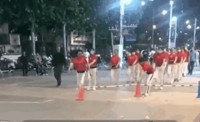 ​央视曝光广西朔阳路霸暴走团：惹怒全国！矛盾激化网友怒火攻心！