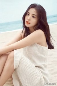​闵孝琳——韩国女演员、歌手、模特