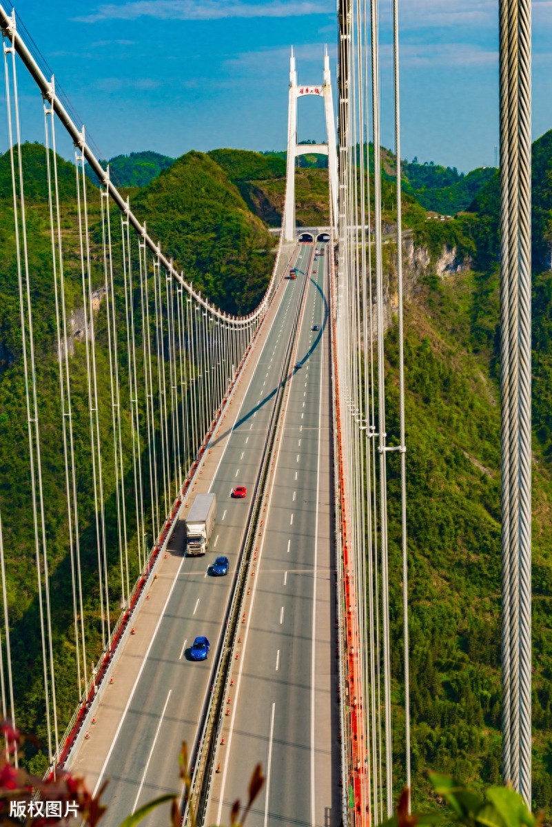 矮寨大桥（矮寨特大悬索桥）