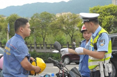 ​交安三类人员考试后如何在网上查询？