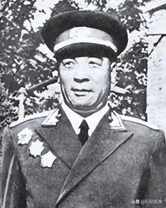 ​聂鹤亭曾是粟裕的老排长，资历老，军功赫赫，为何却只被授予中将