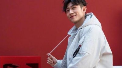 ​拥有炸裂般演技的张一山，超高的角色创造力，个人魅力圈粉无数