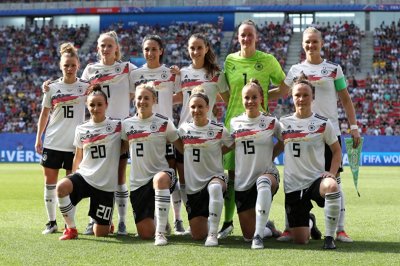 ​1-2出局！世界杯又1冷门：德国女足倒下无缘4强 24年纪录诞生