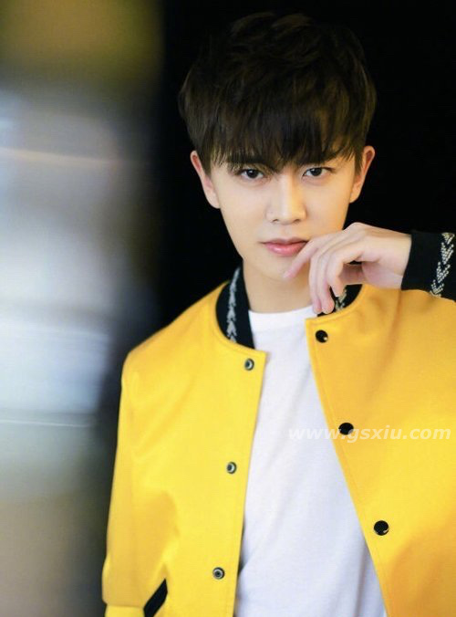 欢瑞为什么捧任嘉伦 他的火其实也是必然的