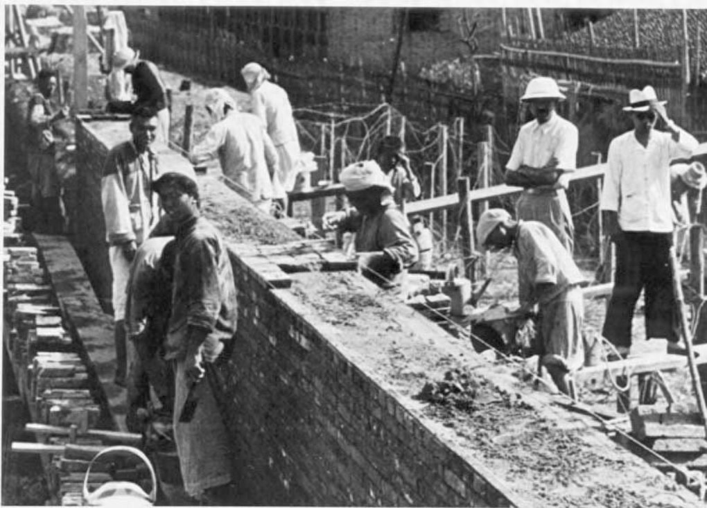 中国珍贵历史老照片旧照片4上海法租界,图十为中日八一四空战后