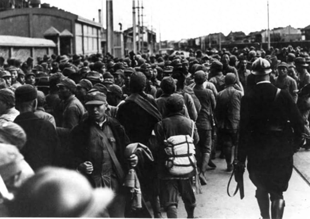 中国珍贵历史老照片旧照片4上海法租界,图十为中日八一四空战后