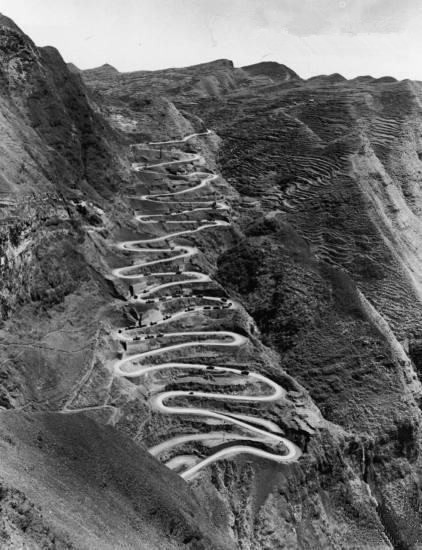 抗日战争的生命线,历史的弯道:二十四道拐