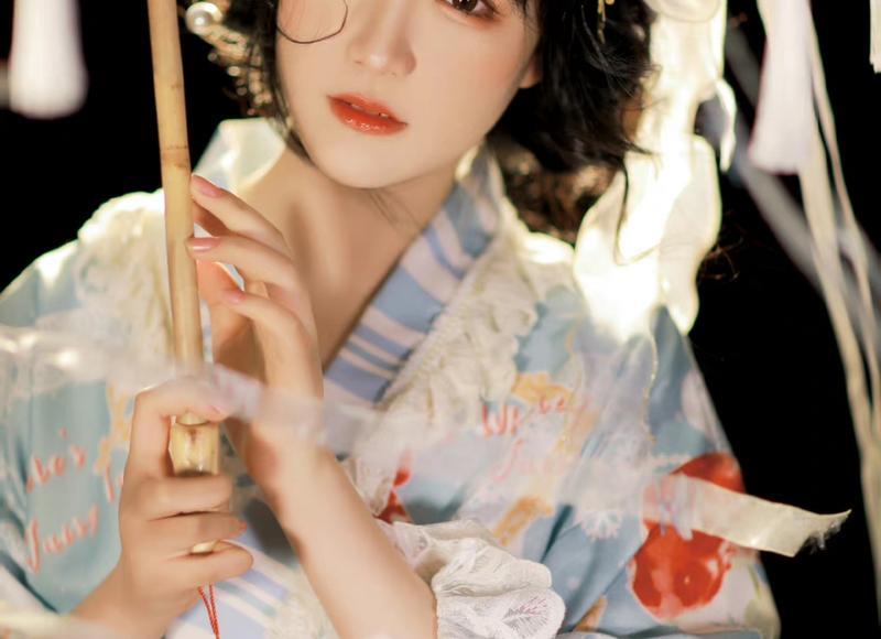 水瓶座女性在爱情中的表现和行为特征:如何判断她是否喜欢你 水瓶座女性在爱情中的表现和行为特征:如何判断她是否喜欢你