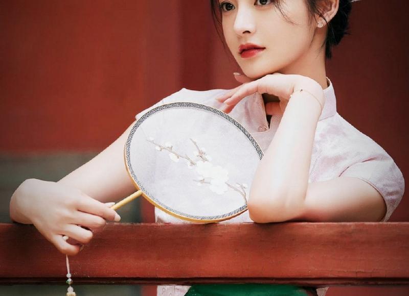 女生哭了如何安慰，用什么话安慰她