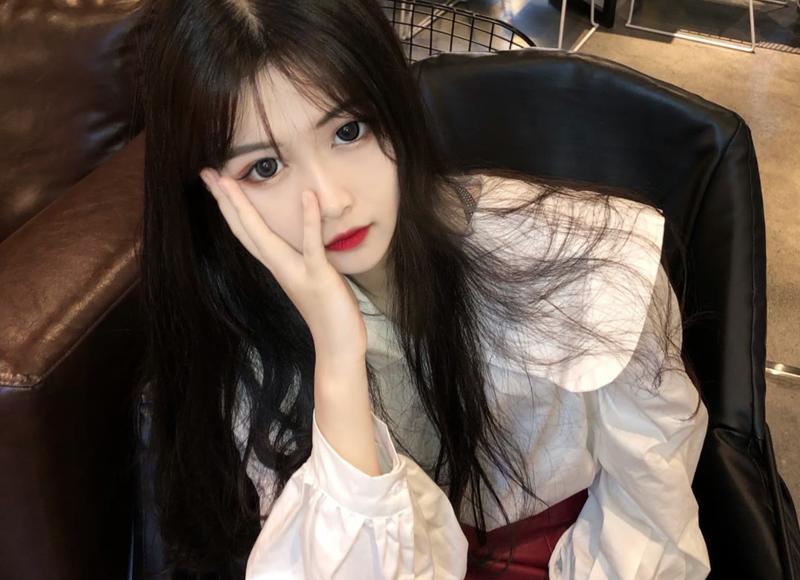 在女上位时如何运动？我总是害怕弄错，不知道应该如何摆动。