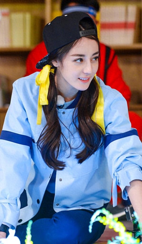 《奔跑吧》成员迪丽热巴美图欣赏,每一张都可以当作壁纸