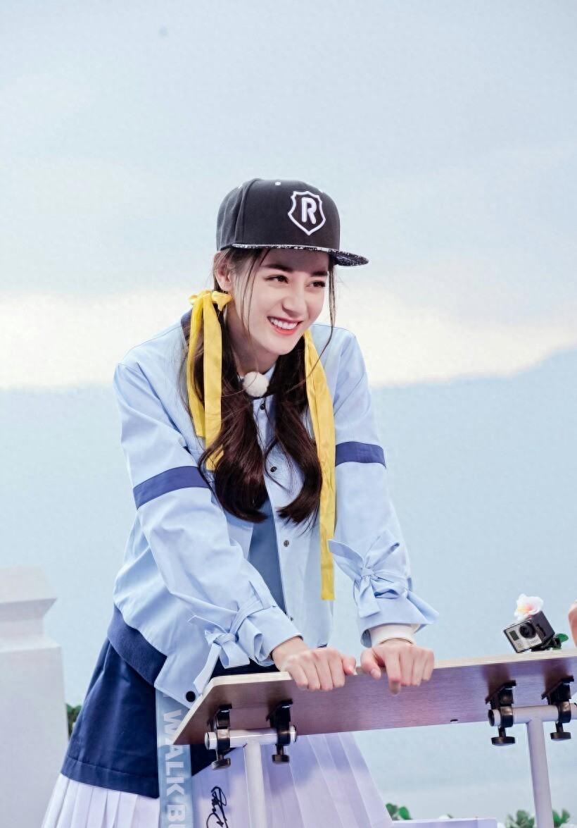 《奔跑吧》成员迪丽热巴美图欣赏,每一张都可以当作壁纸