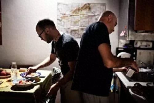 中国的同性恋高达4000万人！揭露他们光明与黑暗的隐秘人生