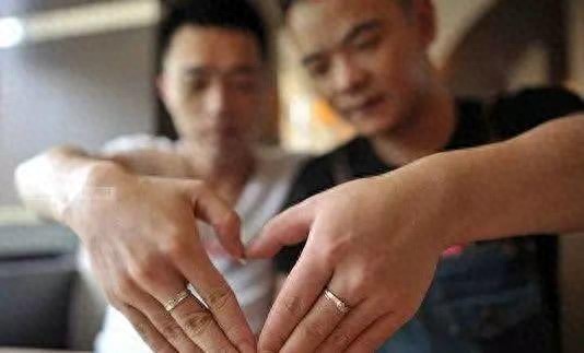 中国的同性恋高达4000万人！揭露他们光明与黑暗的隐秘人生