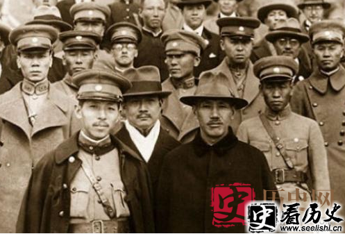 张学良谈国民党为何失败：蒋只用奴才不用人才