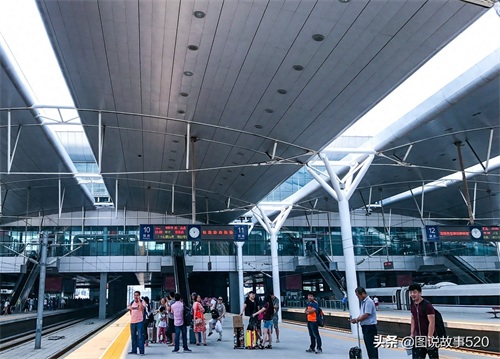 因一座古城而兴的云南机场，年吞吐量达717万，少有人知道它全名